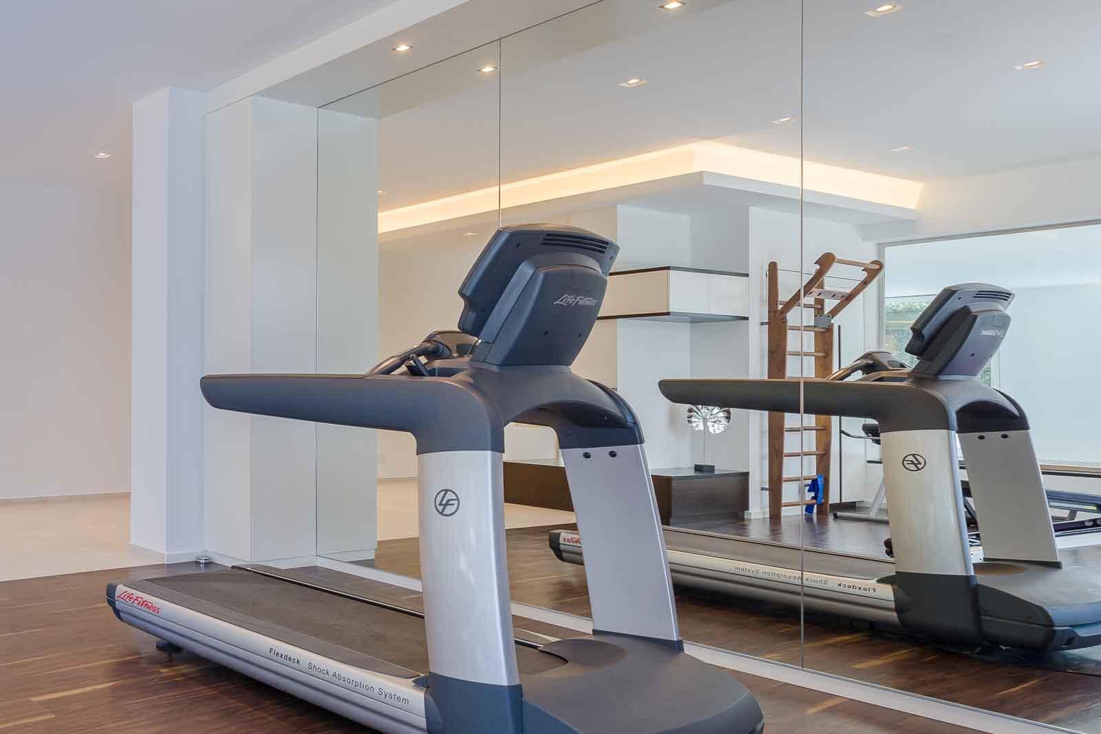 Wellness, Fitness Fitnessraum, Wellness, Workout